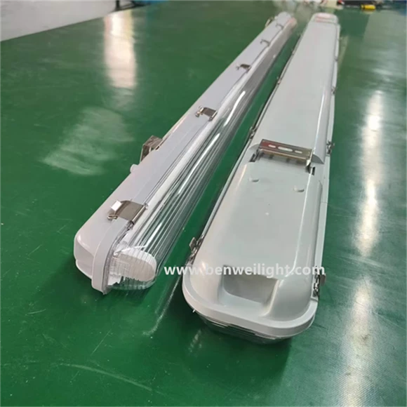 T8 tri-proof strip light, 1.2-meter anti-lock braking system, computer materials, IP65 dustproof, 18W-58W. high quality